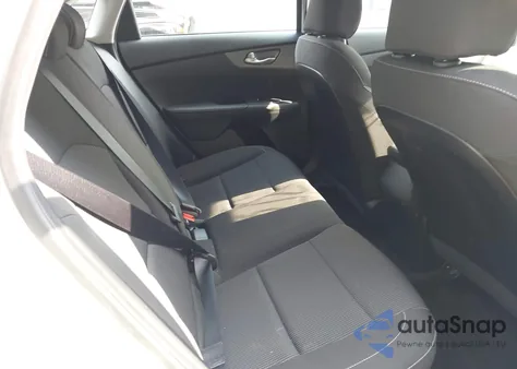 2020 Kia Forte Lxs z USA, uszkodzony, nr VIN 3KPF24AD0LE188821